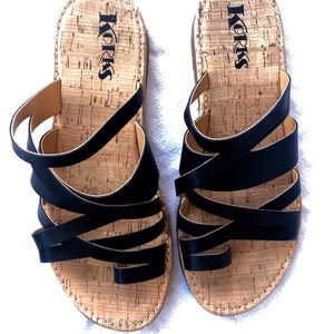 KORKS SLIDES SANDALS BLACK STRAPS WORN ONCE 9 M